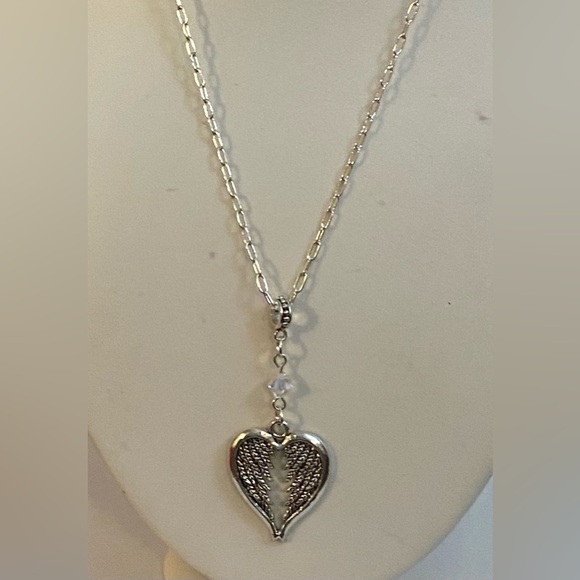 NEW Swarovski Crystal with angel wing charm necklace - Picture 2 of 7